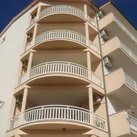 Katarina Hotel 3*